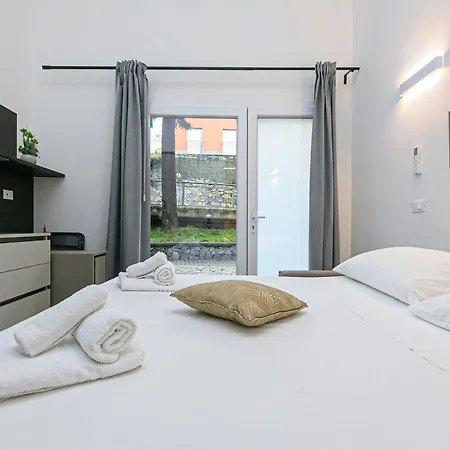 Indipendent In Apartamento Cogoleto