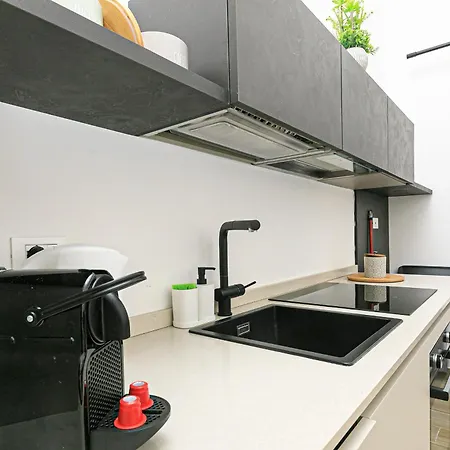 Indipendent In Apartamento Cogoleto